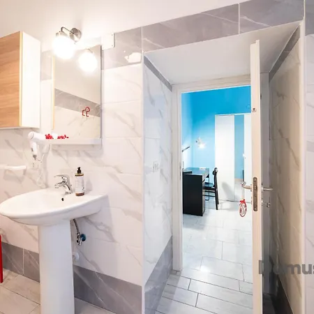 Apartment Casa Fiammetta By Domusextra Naples